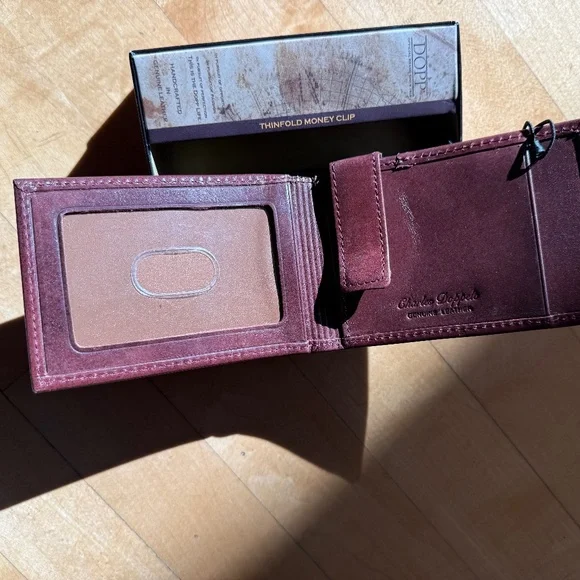 Dopp leather clip bill holder, card slots super slim wallet ox blood color, new