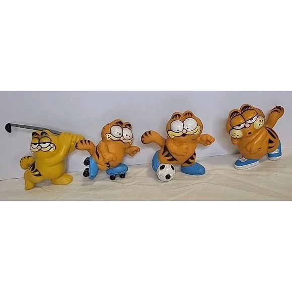 Vintage Lot of 4 Garfield PVC Sports Figures Golf Soccer Skating Walk Running