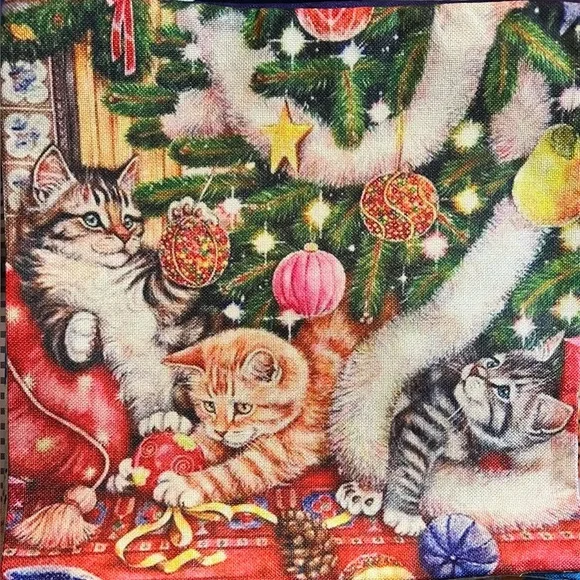 NEW 🐾 Christmas Kittens Pillow Cover – 18x18