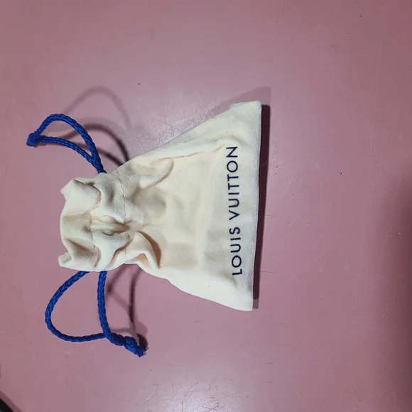 Louis Vuitton Cream Money Clip Pouch