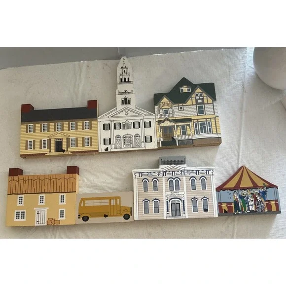 Lot of 7 The Cat's Meow Village Collectibles Faline Vintage 90s Wooden Houses B6