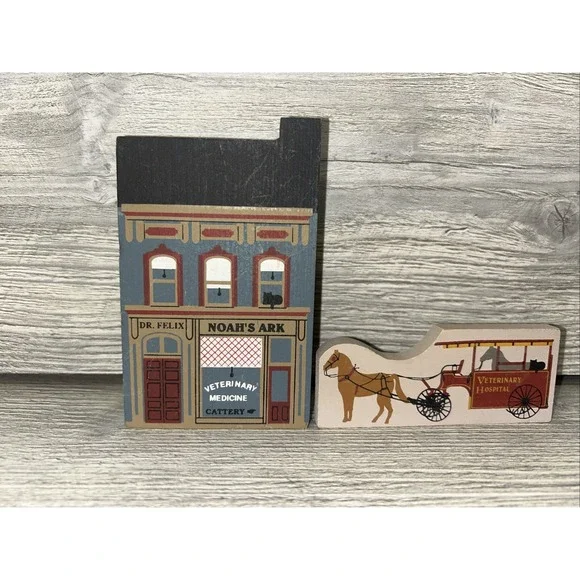 The Cat's Meow Noah's‎ Ark Veterinary  Vintage 90s Wooden Houses B6