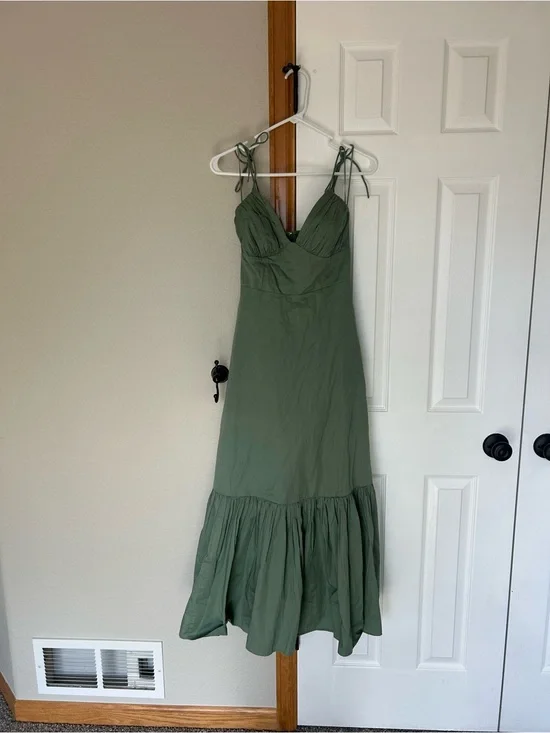 Abercrombie & Fitch Sage Green Tie-Strap Midi Dress size xs