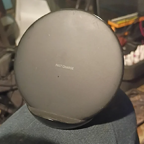 Black Wireless Fast Charger