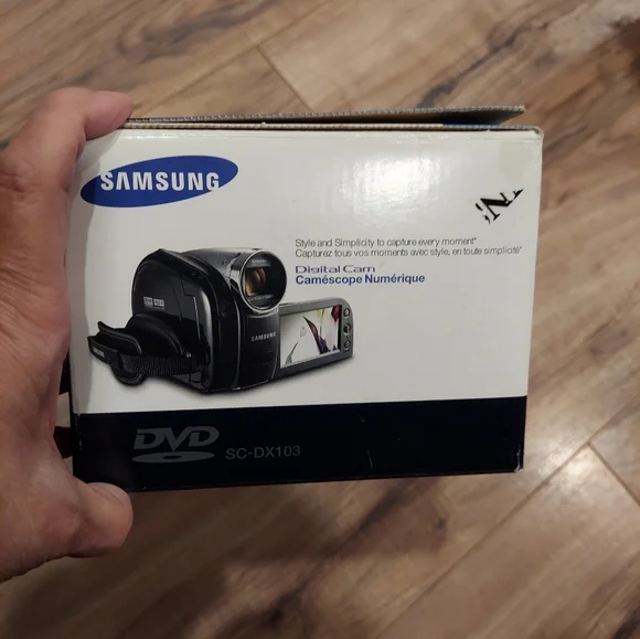 Samsung SC-DX103 Silver Black 2.7
