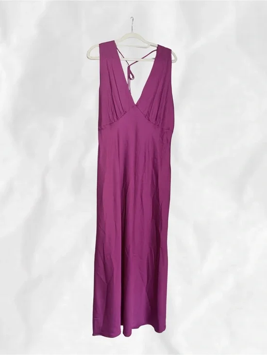 Abercrombie & Fitch V-Neck Maxi Dress