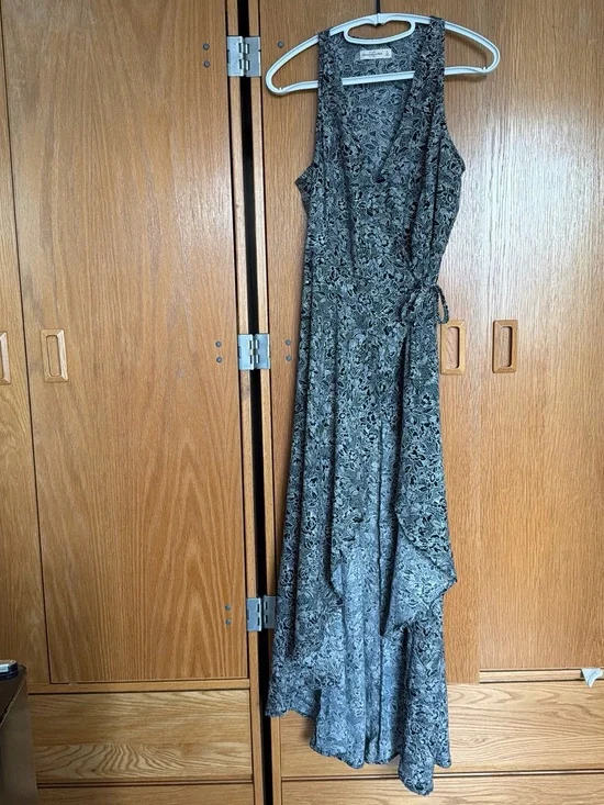 Abercrombie & Fitch Black Floral print Wrap Maxi Dress