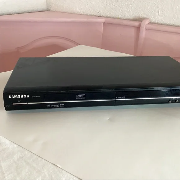 Samsung DVD-R130R-RW Recorder Player Black Tested with cable
