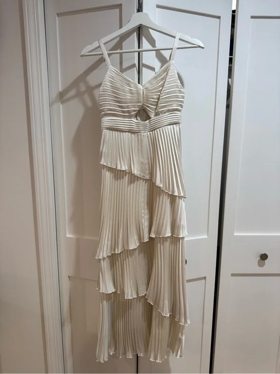 Abercrombie & Fitch Giselle Pleated Tiered Maxi Dress XSP