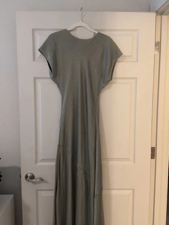 Abercrombie & Fitch Sage Green Cap-Sleeve Maxi Dress