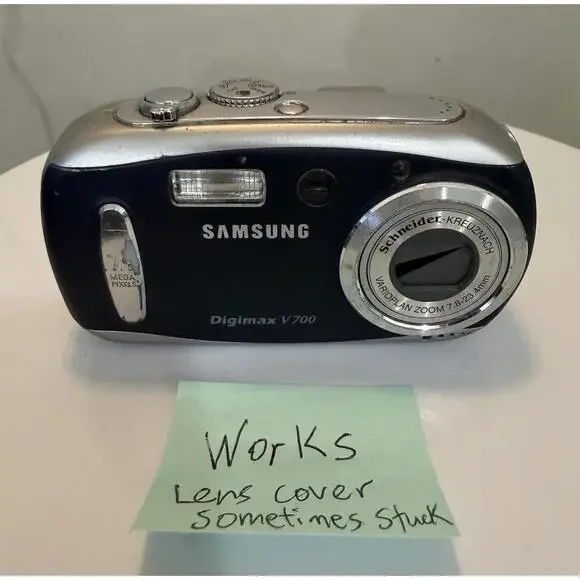 Samsung Digimax V700 Digital Camera 7.1MP (Blue) 7.8-23.4mm Zoom Point & Shoot