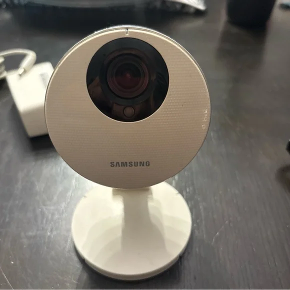 Samsung Smart Cam SNH-P6410BN Camera and Power Adapter