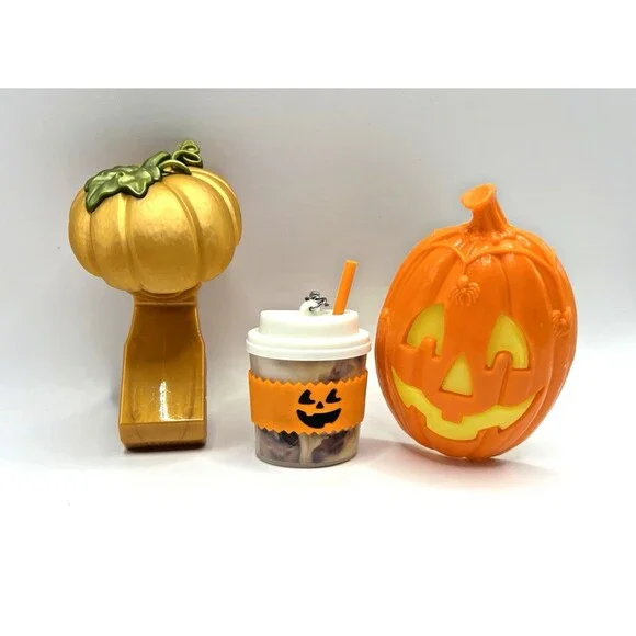 Bath & Body Works Fall Halloween Wallflowers Plugs + Hand Sanitizer Pumpkin Lot