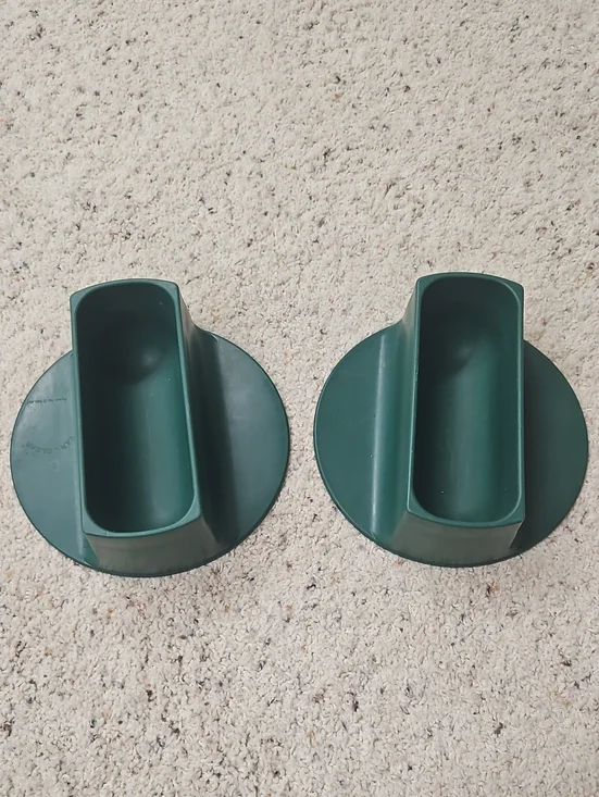 Pet Bowls: Pair of Dark Green Plastic Bowls.  Keeps Ears Clean!!
