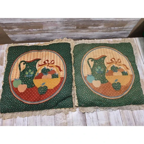 2 Vintage Country Farmhouse Apple‎ Pitcher Lace Trim Pillows Cushions Green TLC