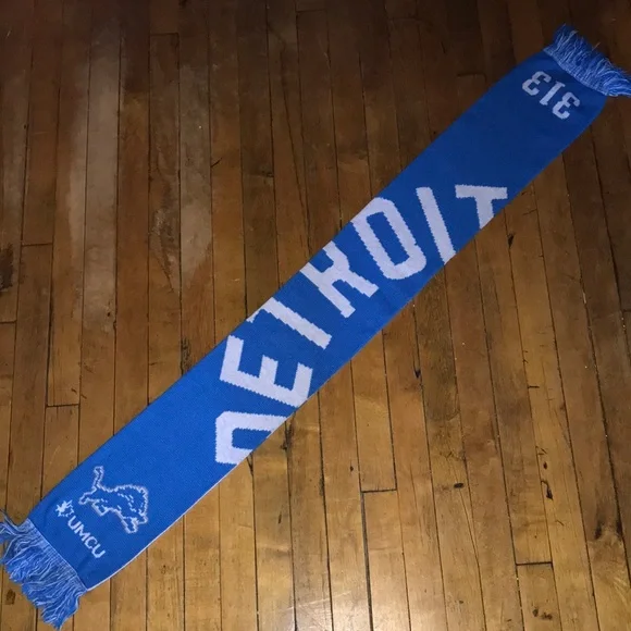 Detroit Lions Knit Scarf - Blue and White