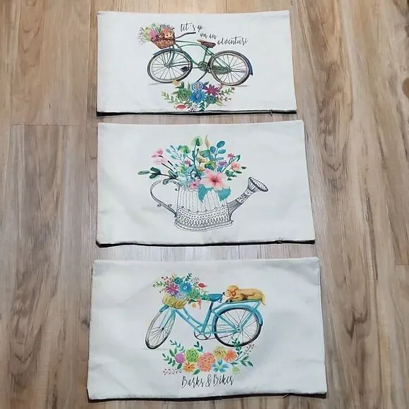 NWOT Burlap Rectangle Garden Bike Accent Pillow Covers
