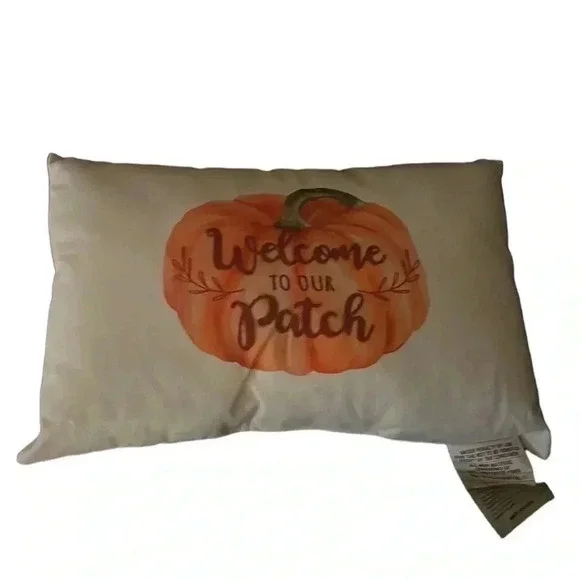 NWOT Fall Pillow Accent Welcome To Our Patch