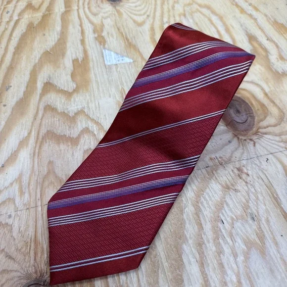 Ermenegildo Zegna Necktie Red Silver Striped Regimental‎ Classic Designer Office