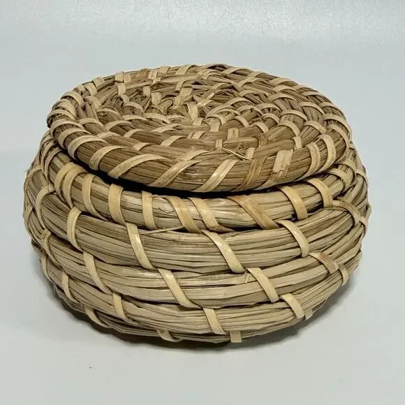 Small Sweetgrass Coil Basket Box with Lid South Carolina Handmade 4.5” Handmade