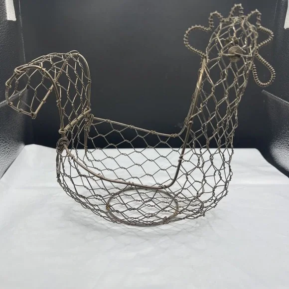 KitchenCraft Wire Hen Egg Basket Chicken Shaped Shabby Chic Farmhouse Countertop