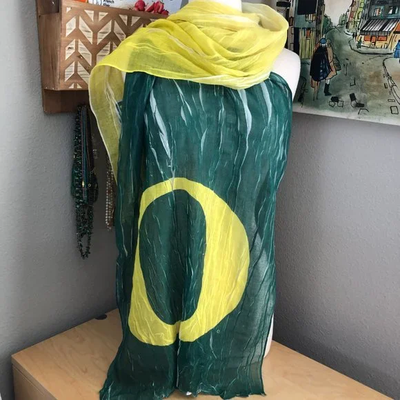 The Oregon Ducks Yellow and Green Large Crinkle Scarf NEW