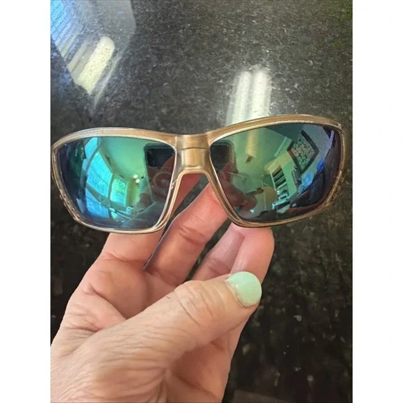 Costa Del Mar Tuna Alley TA 71 Sunglasses Men's Polarized Gold Green READ
