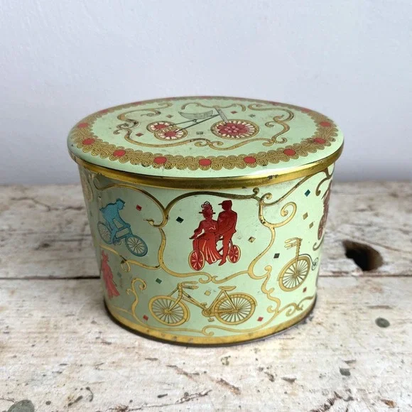 Vintage Baret Ware Art Grace Oval‎ Tin England Victorian Bicycle Graphics Green