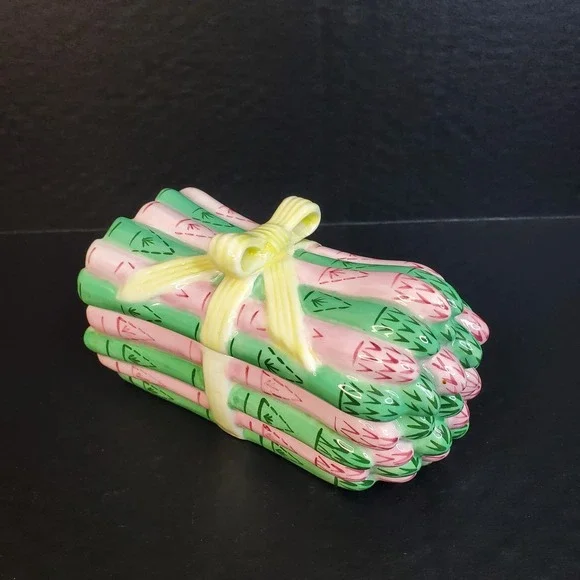 Metropolitan Museum of Art (MMA) Asparagus Trinket Box Small Pink‎ Green Russian