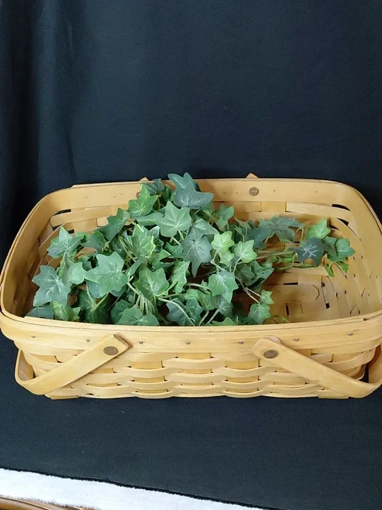 Vintage 1996 Large Longaberger Market Basket