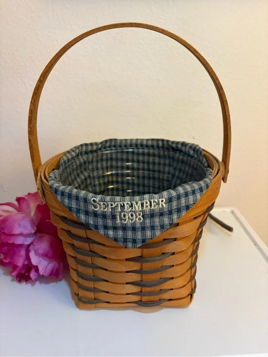 Vintage Longaberger 1998 Crawford Barn Homestead Basket, Liner & Protector