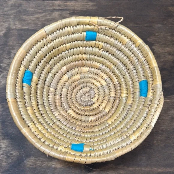Handwoven Basket with Blue Accents (round)
