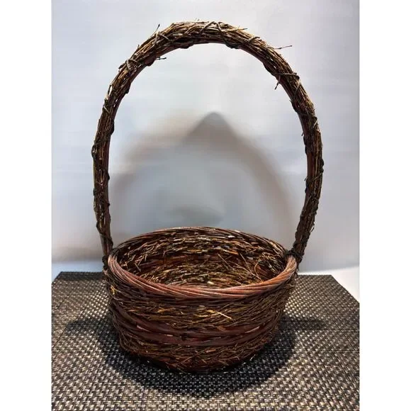 Small woven basket