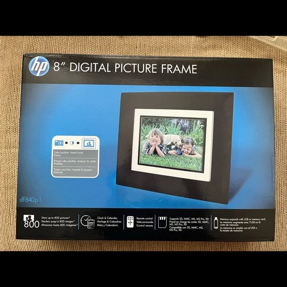 Brand new digital picture frame