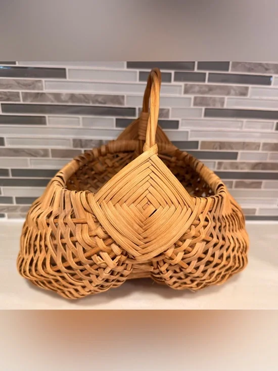 Vintage Primitive Buttocks Basket Gods Eye Twisted Handle