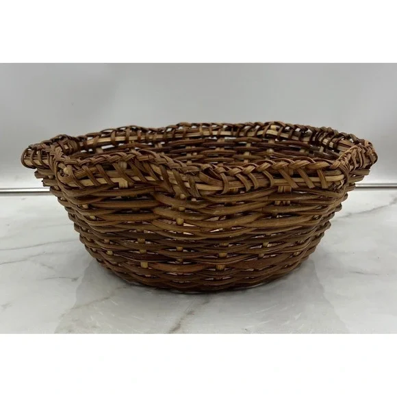 Vintage Scalloped Wicker Basket Handwoven Two Tone Brown Round Decorative Bowl