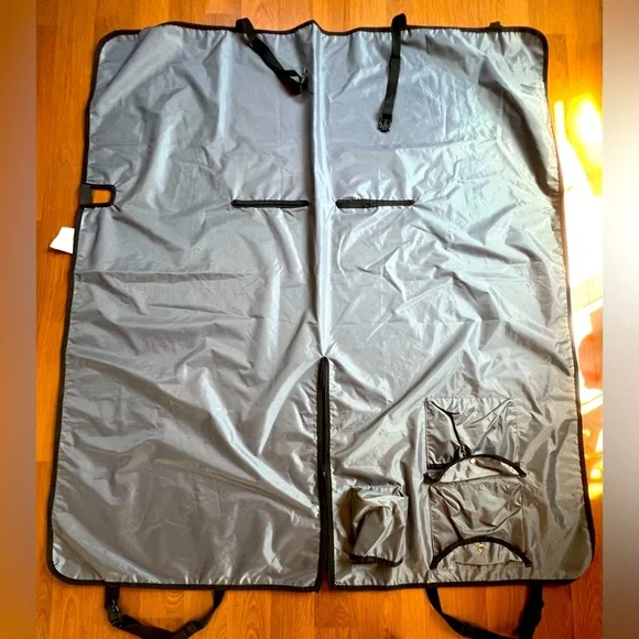 Mid Size Back Seat DOG Cover / Gray
