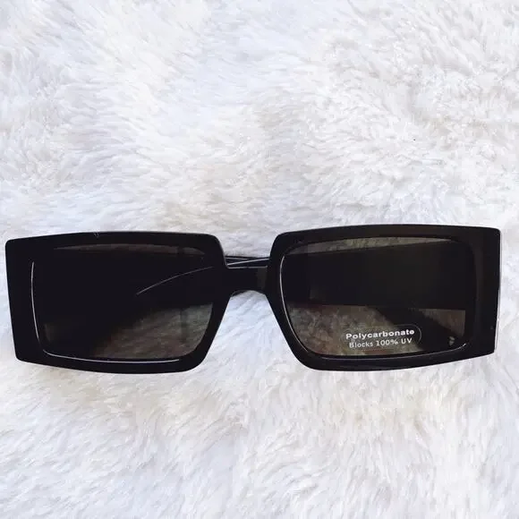 Aaron Black w/ Green Tint Rectangular Sunglasses