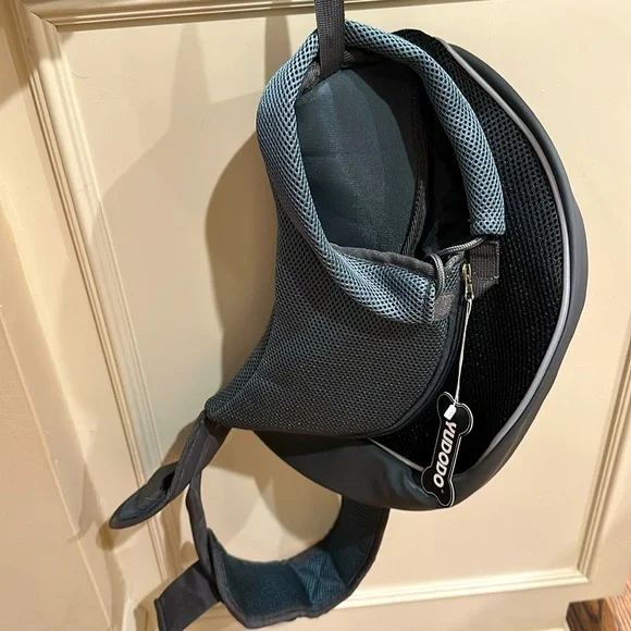 Dog carrier