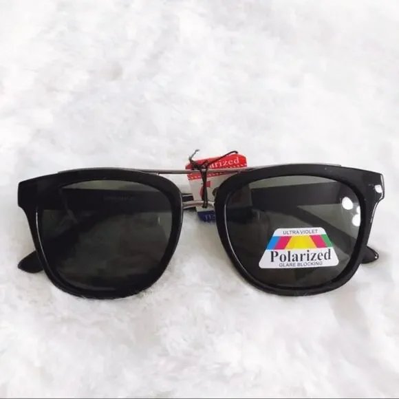 Ashe Glossy Black Polarized Sunglasses
