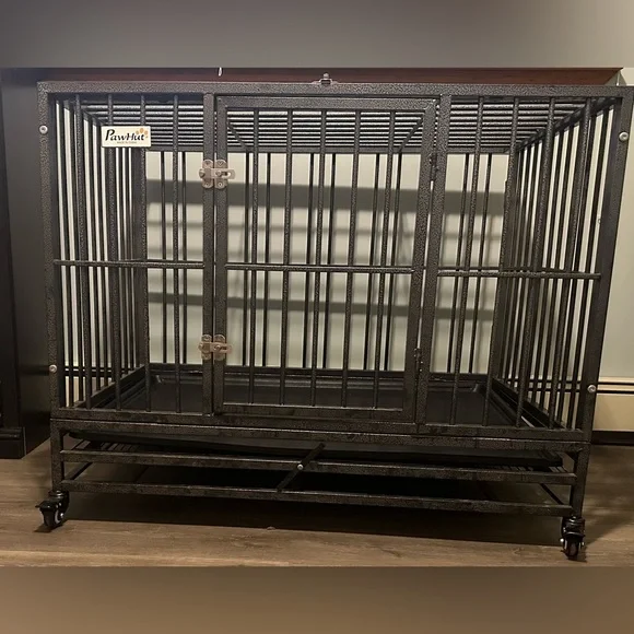Grey Pawhut heavy duty dog kennel.