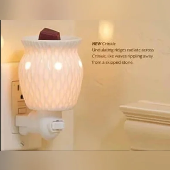 💜SCENTSY | CRINKLE PLUG IN