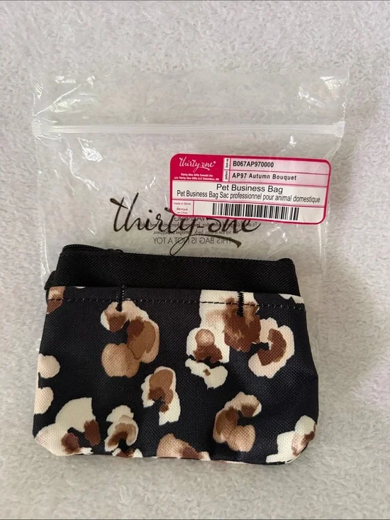 NWT thirty-one Black Autumn Bouquet Pet Business Bag