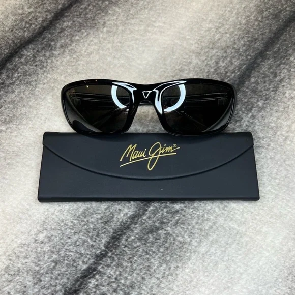 Maui Jim Stingray Polarized Wrap Gloss Black Sunglasses