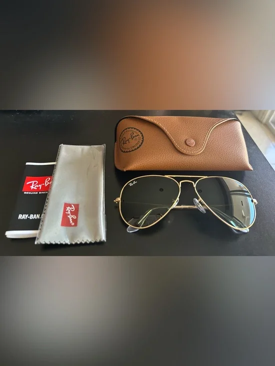 Ray Ban RB3025 Aviator large metal Unisex Sunglasses