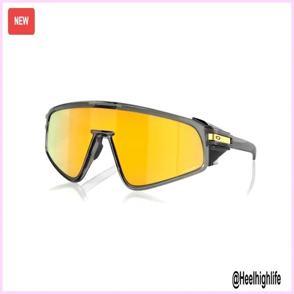 Sport Shield Sunglasses with Microfiber Pouch and Leash Kit
