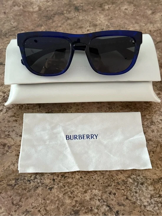 Burberry BE4431U 4114/87 Check Blue Square Sunglasses 56mm Made In Italy