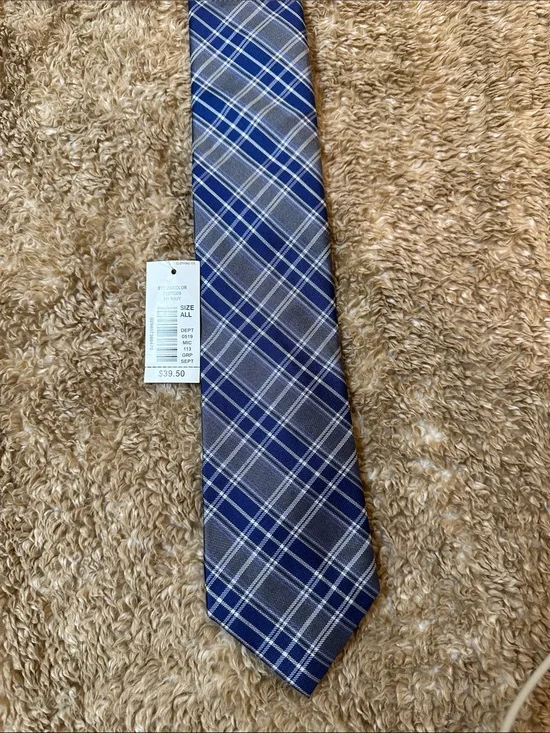 NWT Roundtree & Yorke Blue Plaid Tie - Classic Formal Accessory