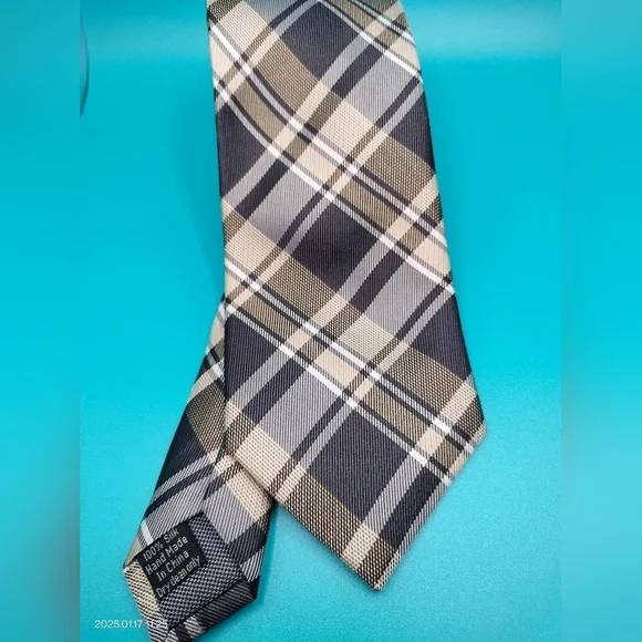 PRONTO UOMO COUTURE GRAY KHAKI CHECKS PLAID SILK NECKTIE TIE CLASSIC HANDMADE .T