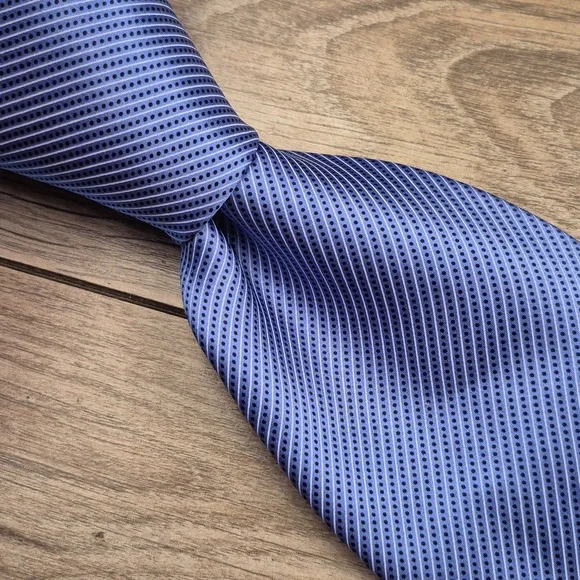 DOLCEPUNTA Italy‎ Striped Metallic Blue Silver Pattern Recent Mens Silk Tie